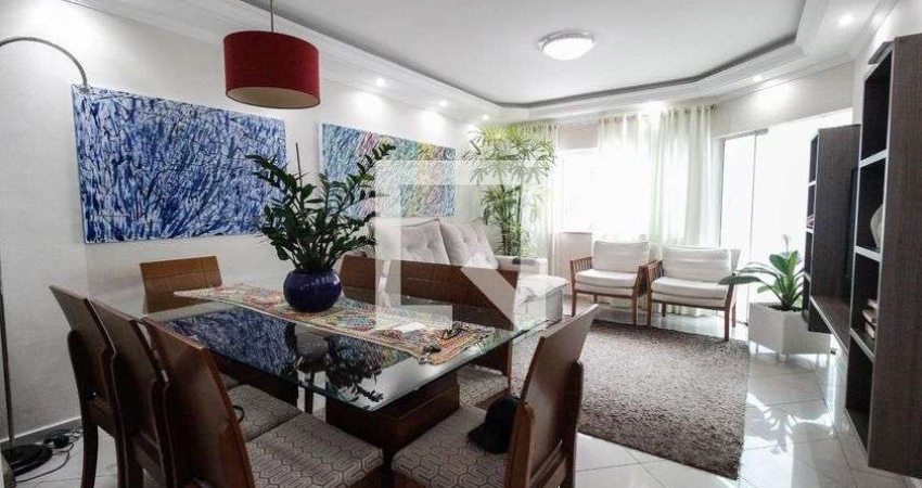 Casa à Venda - Água Fria, 3 Quartos,  240 m2