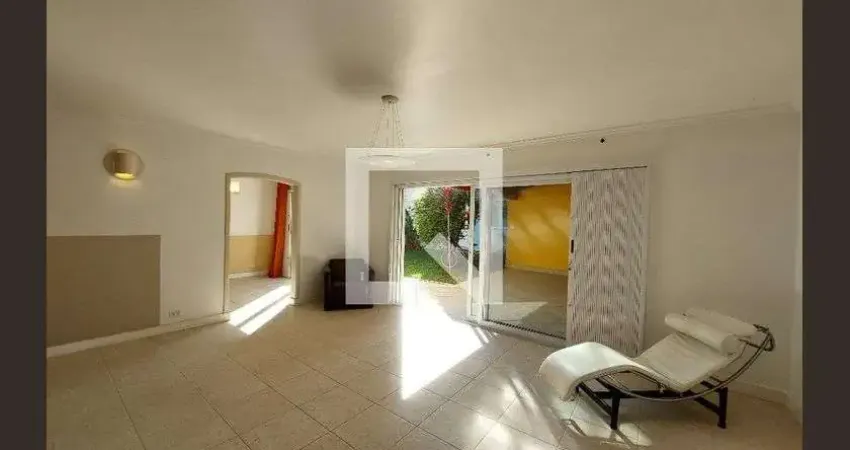 Casa à Venda - Jardim Santa Helena, 4 Quartos,  360 m2