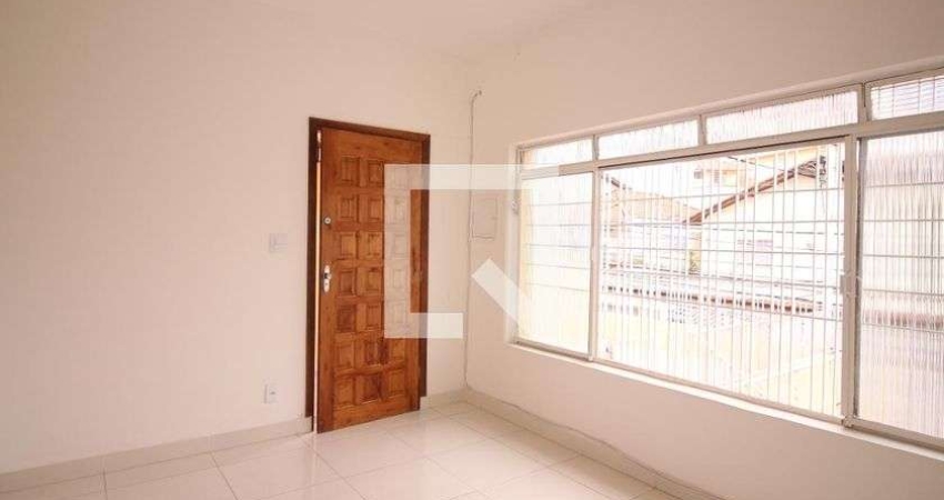 Casa à Venda - Água Fria, 2 Quartos,  250 m2