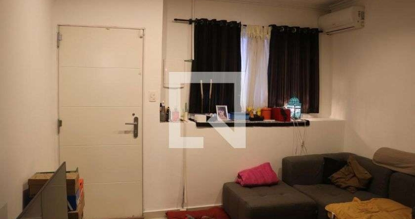 Casa à Venda - Vila Pompéia, 2 Quartos,  120 m2