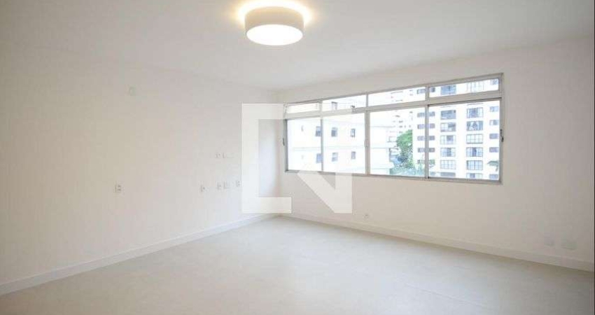 Apartamento à Venda - Aclimação, 3 Quartos,  120 m2