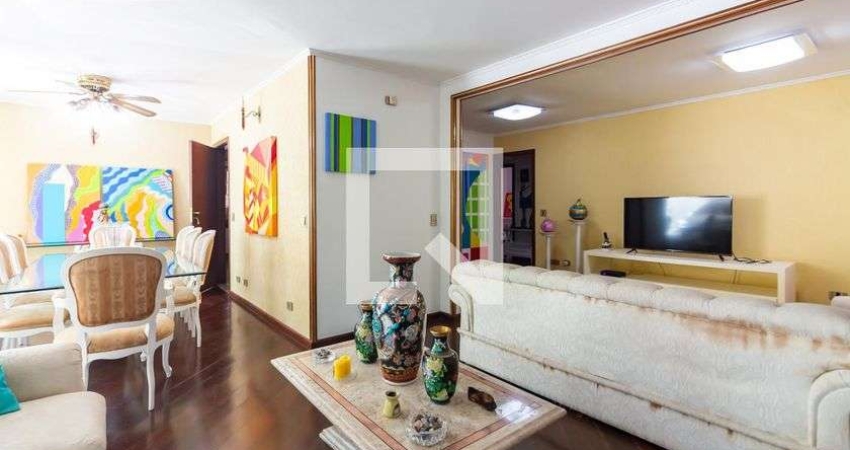 Casa à Venda - Centro, 4 Quartos,  351 m2