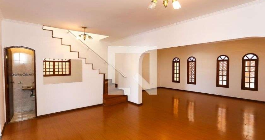 Casa à Venda - Chácara Agrindus, 3 Quartos,  302 m2