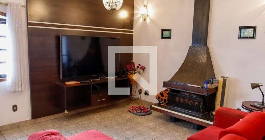 Casa à Venda - Bussocaba, 4 Quartos,  400 m2