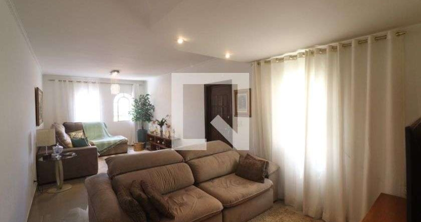 Casa à Venda - Água Fria, 3 Quartos,  275 m2