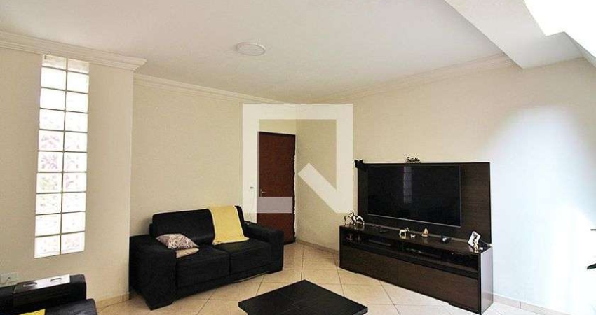 Casa à Venda - Assunção, 3 Quartos,  219 m2