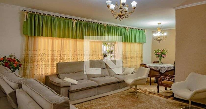 Casa à Venda - Vila Campestre, 5 Quartos,  300 m2