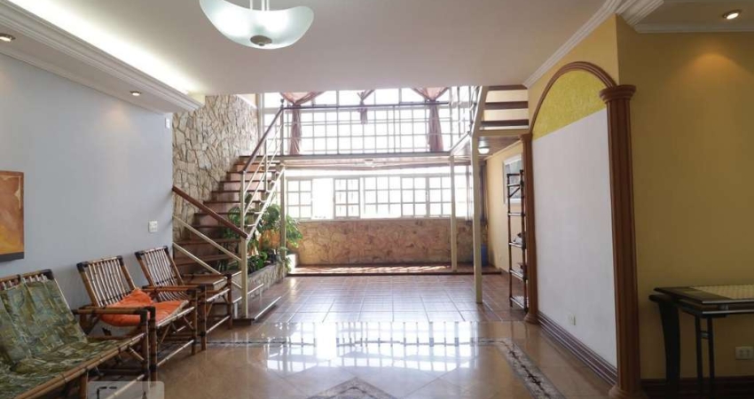 Casa à Venda - Vila Carrão, 4 Quartos,  180 m2