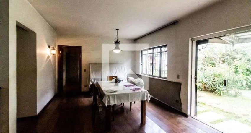 Casa à Venda - Cidade São Francisco , 4 Quartos,  200 m2