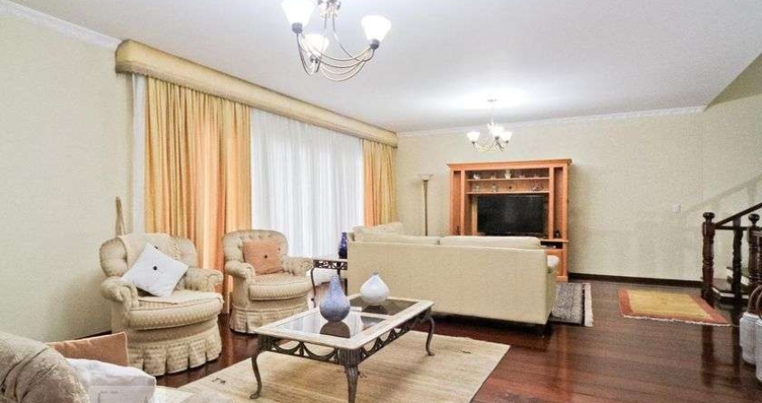 Casa à Venda - Água Fria, 3 Quartos,  390 m2