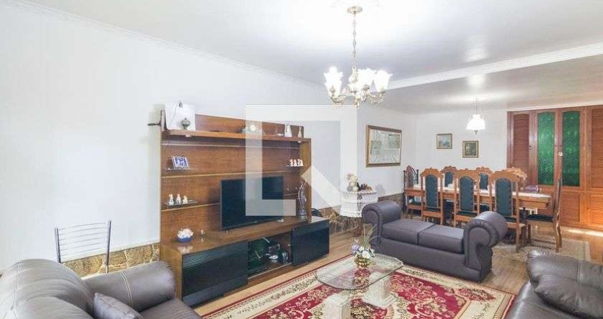 Casa à Venda - Parque Bandeirante, 4 Quartos,  303 m2