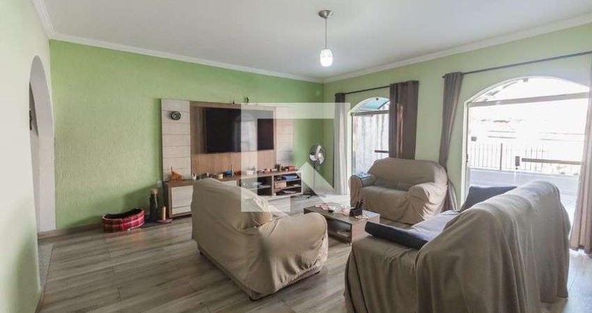 Casa à Venda - Água Fria, 3 Quartos,  355 m2