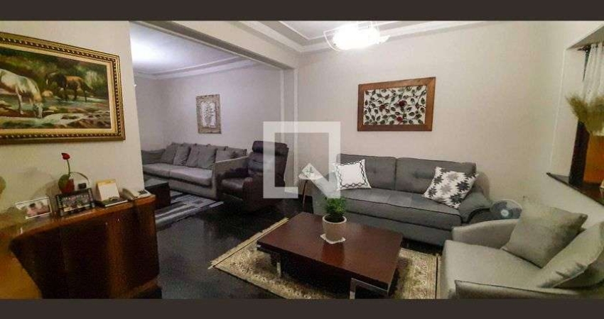 Casa à Venda - Centro, 5 Quartos,  420 m2