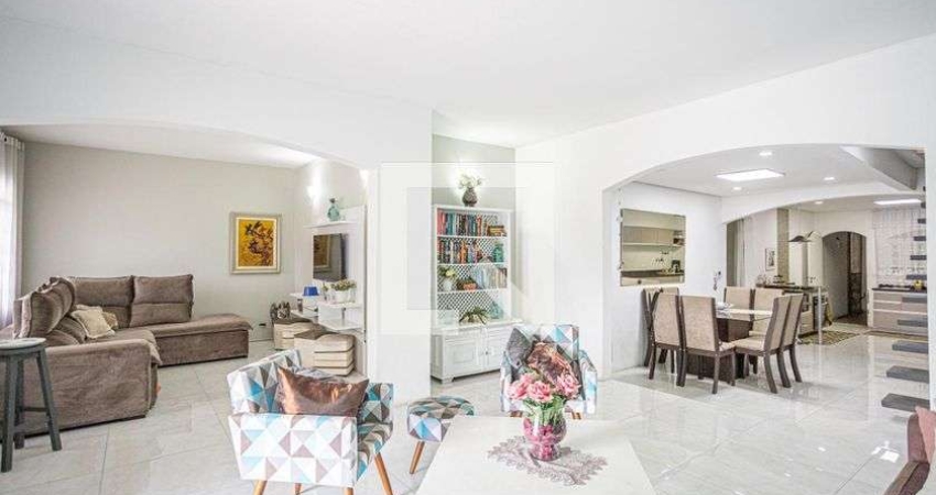 Casa à Venda - Bonfim , 5 Quartos,  350 m2