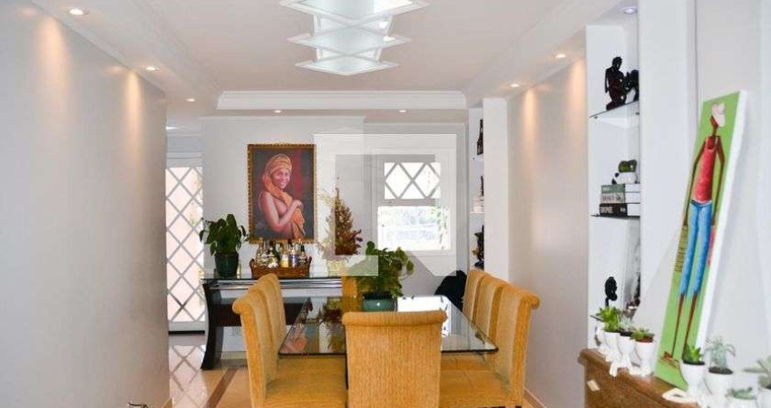 Casa à Venda - Jardim São Caetano, 3 Quartos,  200 m2