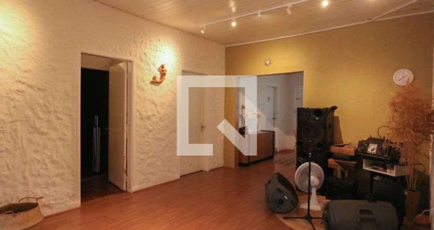 Casa à Venda - Santo Antônio, 2 Quartos,  252 m2