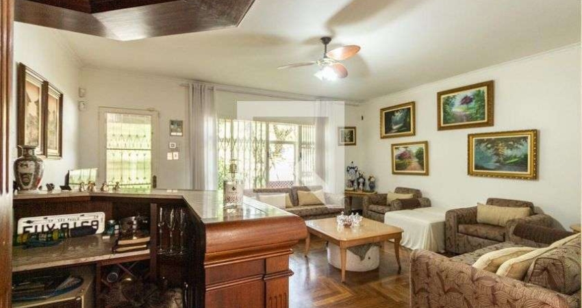 Casa à Venda - Jardim Londrina, 3 Quartos,  232 m2