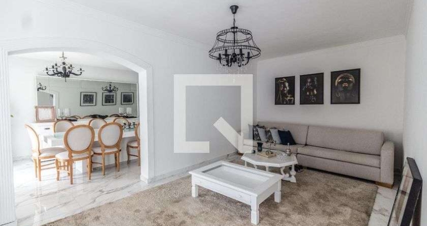 Casa à Venda - Água Fria, 3 Quartos,  260 m2