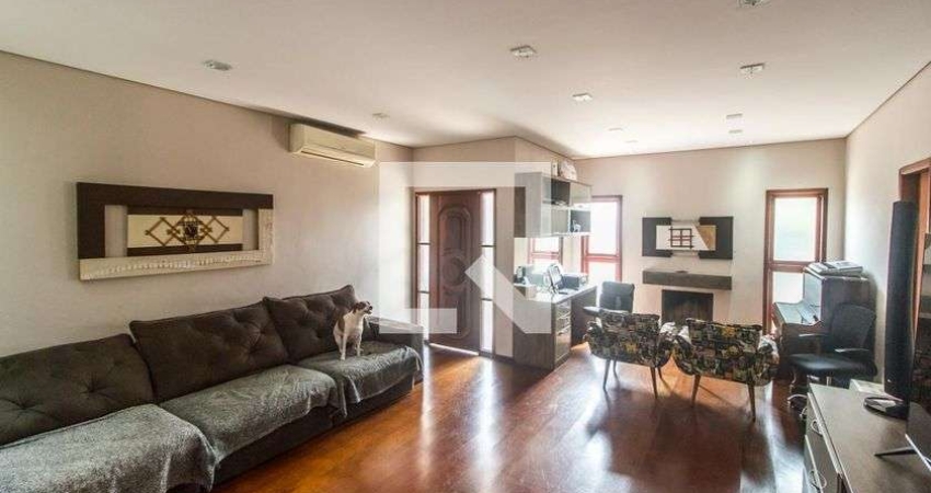 Casa à Venda - Alphaville, 4 Quartos,  220 m2