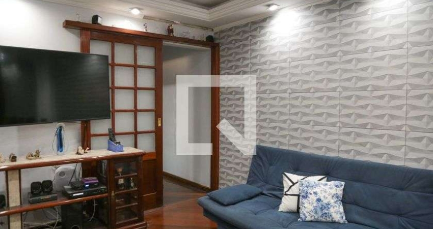 Casa à Venda - Centro, 3 Quartos,  243 m2
