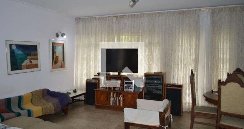 Casa à Venda - Liberdade, 4 Quartos,  423 m2