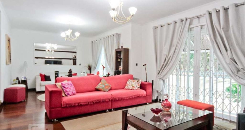 Casa à Venda - Água Fria, 4 Quartos,  364 m2