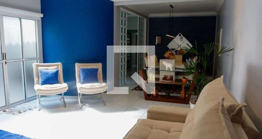 Casa à Venda - Vila Yolanda, 4 Quartos,  320 m2