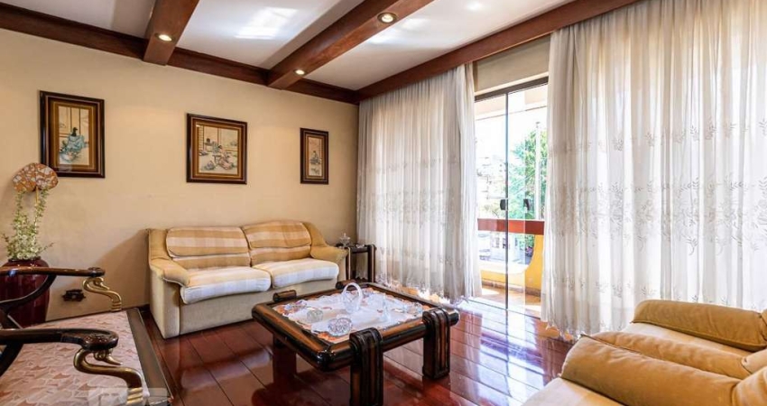 Casa à Venda - Água Fria, 4 Quartos,  323 m2