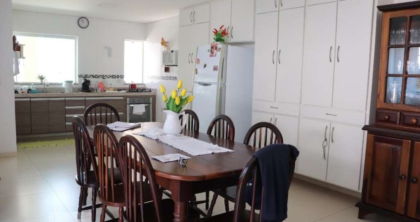 Casa à Venda - Parque Oratório, 4 Quartos,  402 m2