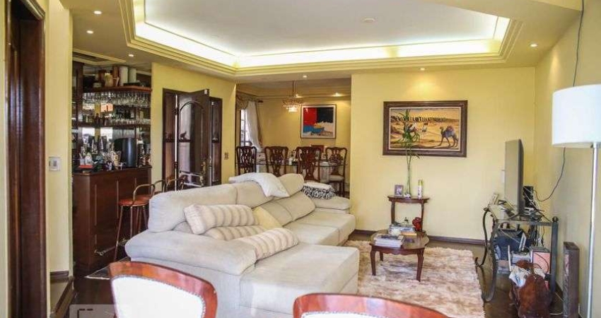 Casa à Venda - Oswaldo Cruz, 3 Quartos,  245 m2