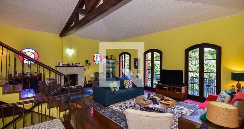 Casa à Venda - Vila Sônia, 4 Quartos,  360 m2