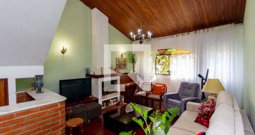 Casa à Venda - Belém, 4 Quartos,  217 m2