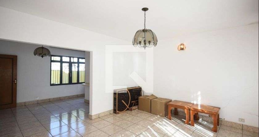Casa à Venda - Jardim Londrina, 2 Quartos,  320 m2