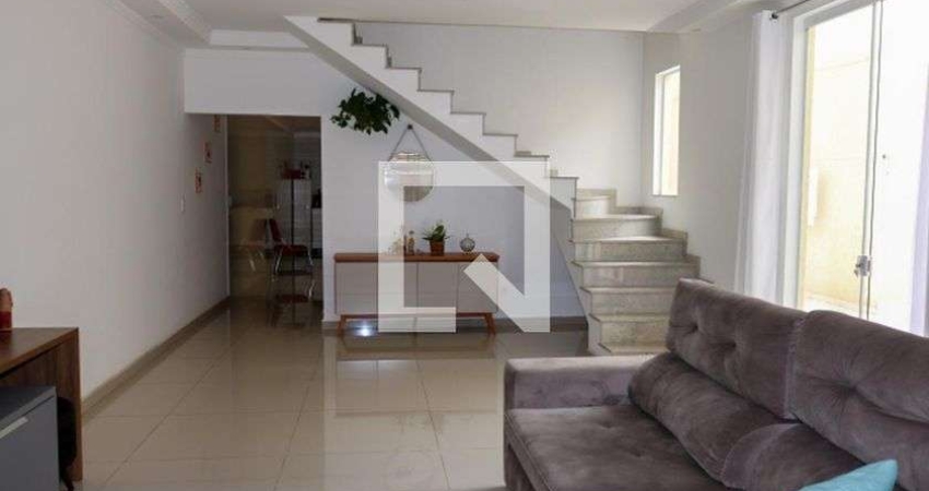 Casa à Venda - Centro, 4 Quartos,  550 m2