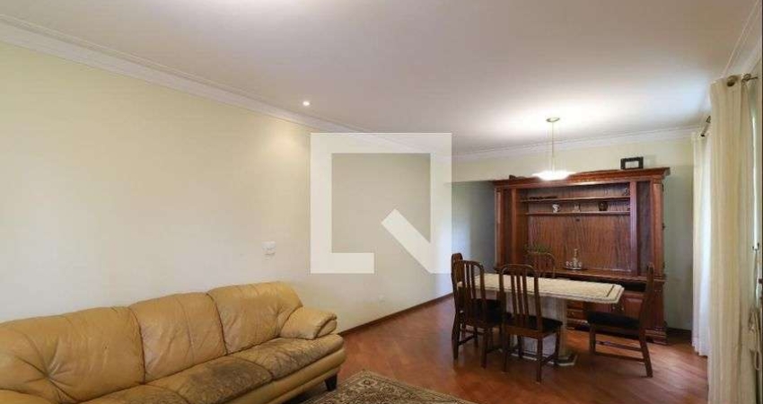 Casa à Venda - Água Fria, 3 Quartos,  224 m2