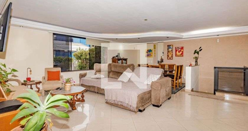 Casa à Venda - Bosque da Saúde, 4 Quartos,  358 m2