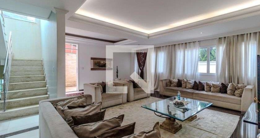 Casa à Venda - Jardim Londrina, 3 Quartos,  325 m2