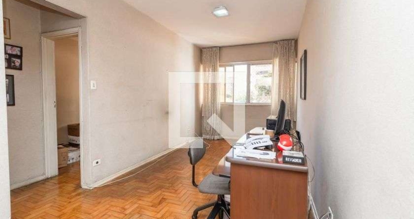 Apartamento à Venda - Vila Pompéia, 2 Quartos,  75 m2