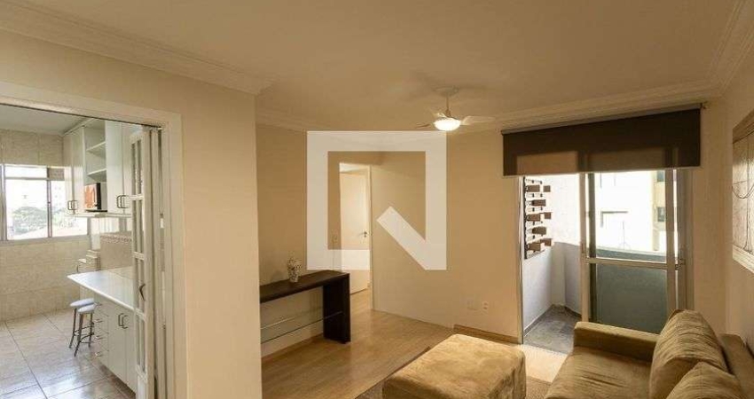 Apartamento à Venda - Campo Belo, 3 Quartos,  65 m2