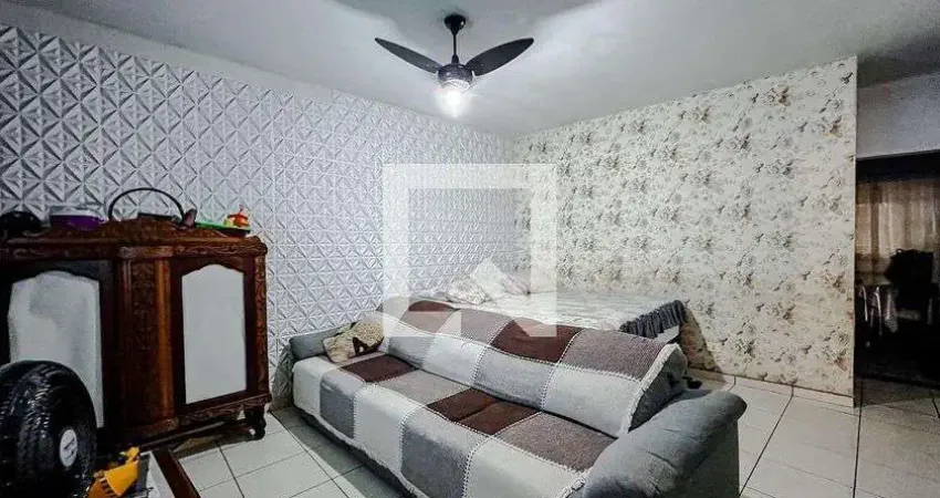 Casa com 2 quartos à venda na Rua Silveira da Mota, --, Cambuci, São Paulo