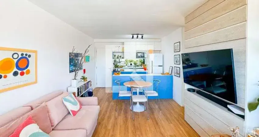 Kitnet / Stúdio à venda na Rua Clímaco Barbosa, --, Cambuci, São Paulo