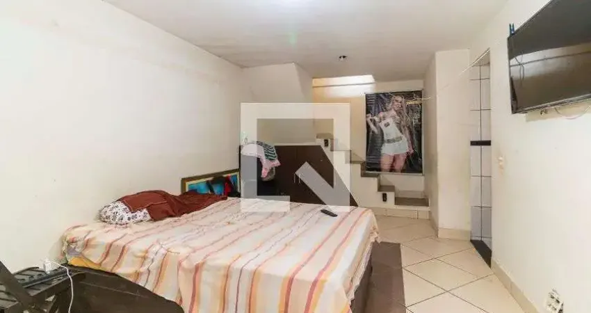 Casa com 2 quartos à venda na Rua Virgínia Ferni, --, Itaquera, São Paulo