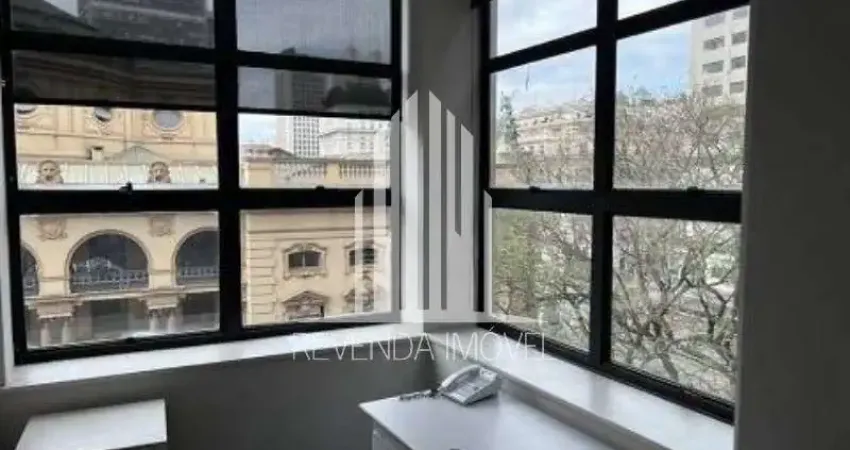 Sala comercial à venda na Rua Vinte e Quatro de Maio, --, República, São Paulo
