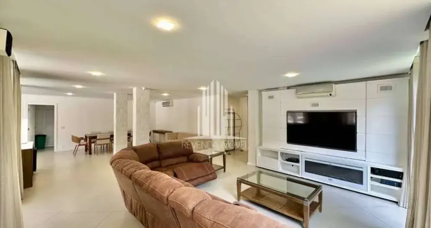 Casa de alto padrão à venda em carapicuíba-sp 3 suítes, 7 banheiros, 4 vagas condomínio fechado e segurança 24h!