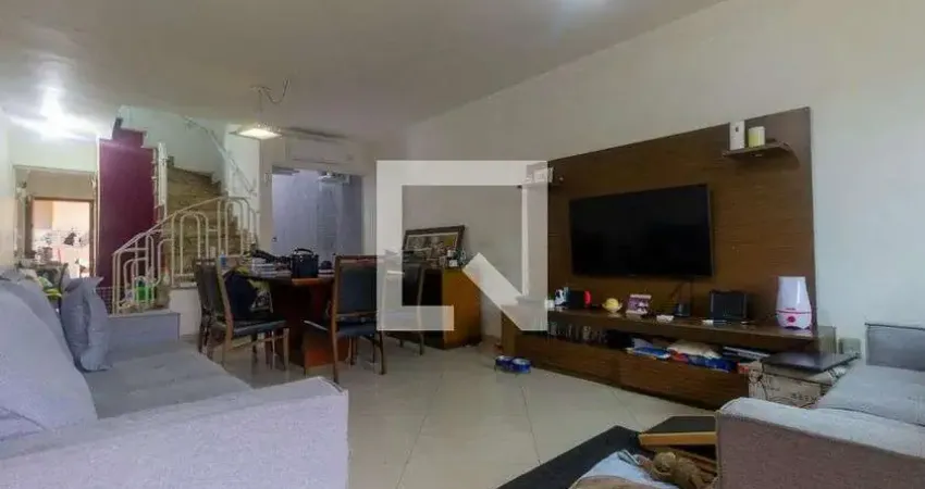 Casa com 3 quartos à venda na Rua Rogério Giorgi, --, Vila Carrão, São Paulo