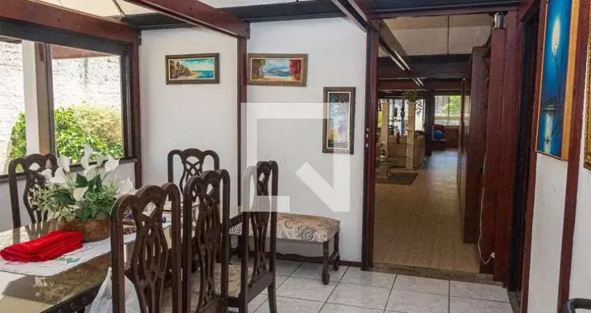 Casa com 4 quartos à venda na Rua José Cardoso Coutinho, --, Jardim Santa Helena, São Paulo