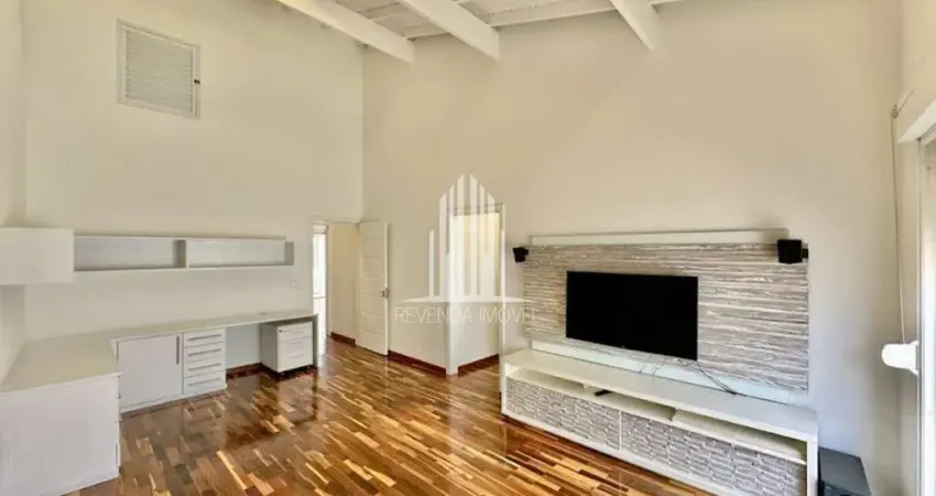 Imperdível! Casa contemporânea de alto padrão em Carapicuíba-SP, Recanto Impla. 3 suítes, 574,80m², área de lazer completa. Visite já!