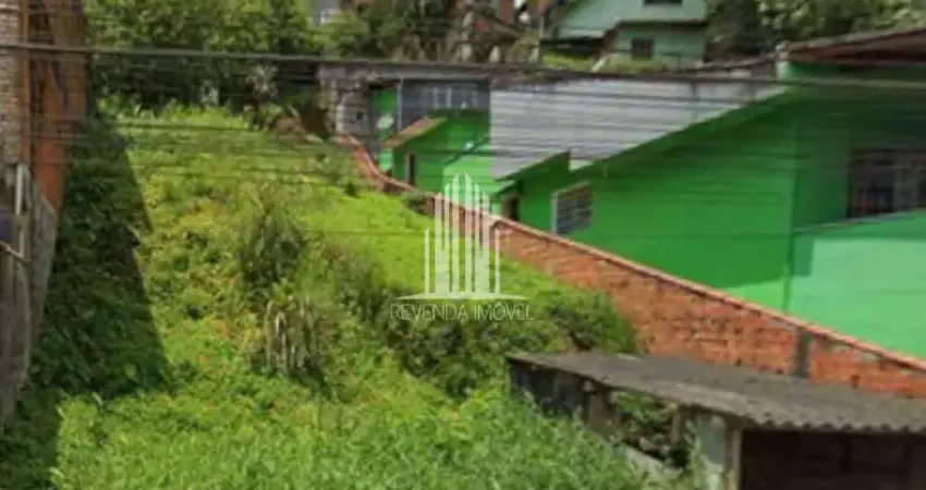 Terreno à venda em Ribeirão Pires-SP, bairro Represa, 300m² de área!