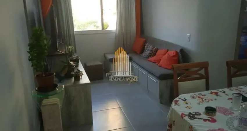 Apartamento no Condomínio Denise em Sacomã com 55m² 2 dormitórios 1 banheiro 1 vaga de garagem Apart