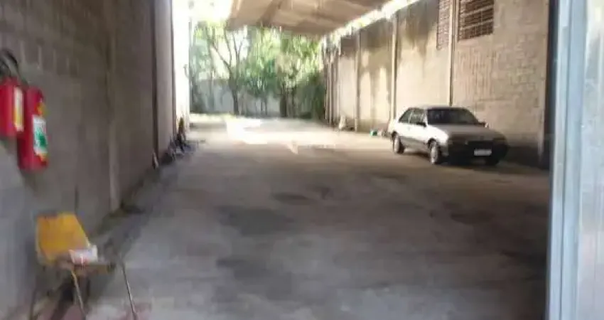 Alugo Galpão 600m² 3 Vagas Parque Assunção Taboão da Serra - SP